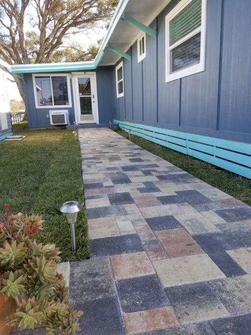 3 Bed, 2 Bath, Waterfront, Dock, Large Driveway Villa Tavares Dış mekan fotoğraf